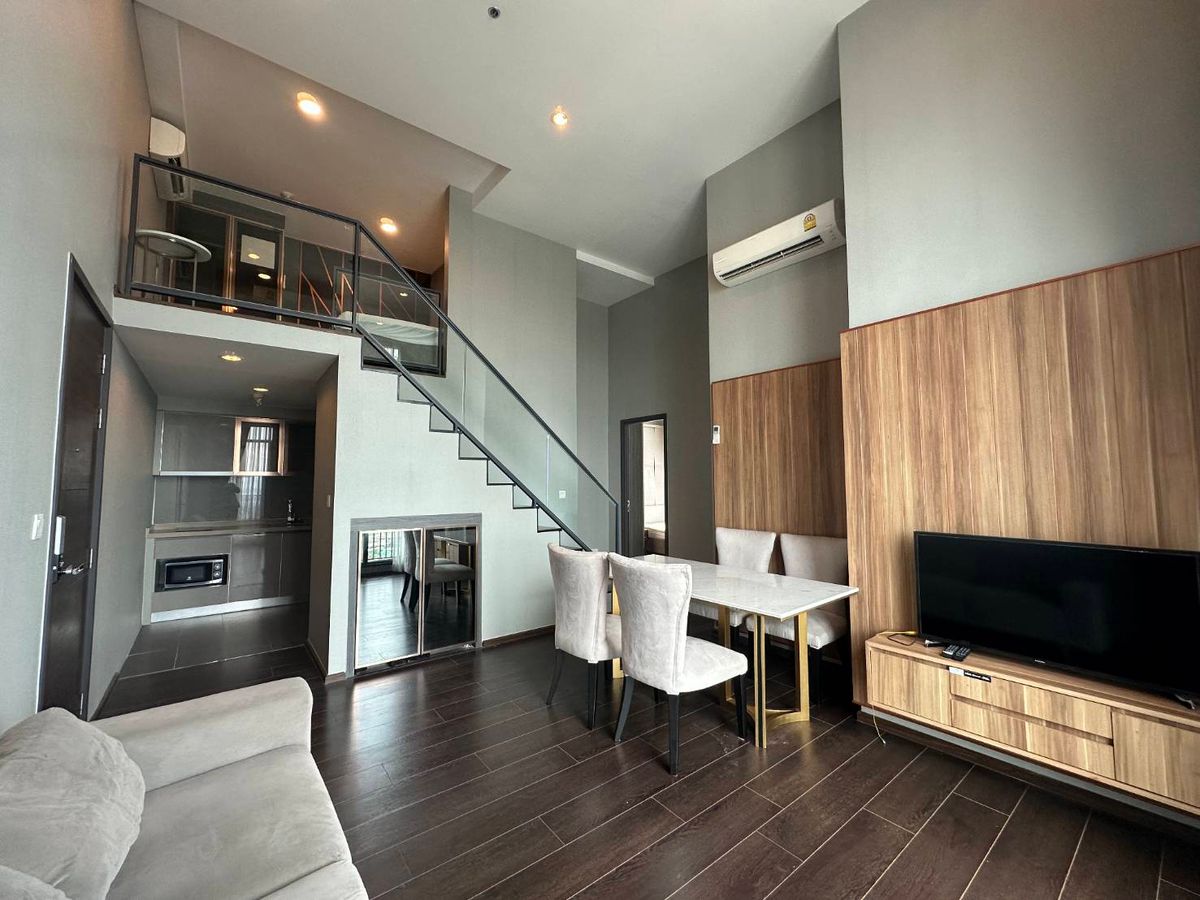 For RentCondoSukhumvit, Asoke, Thonglor : Condo for rent. C EKKAMAI. Completely decorated condo, ready to be near the Ekkamai BTS BTS. Convenient to travel !!