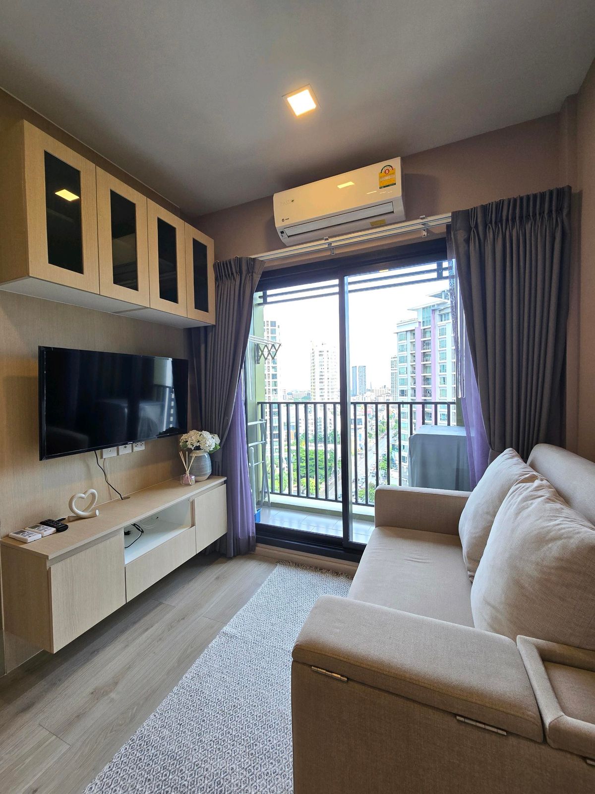 For RentCondoLadprao, Central Ladprao : Rent 19,000 baht/🔥 Fir+complete electrical appliances Condo near Lat Phrao Intersection T. Punch 0993969397