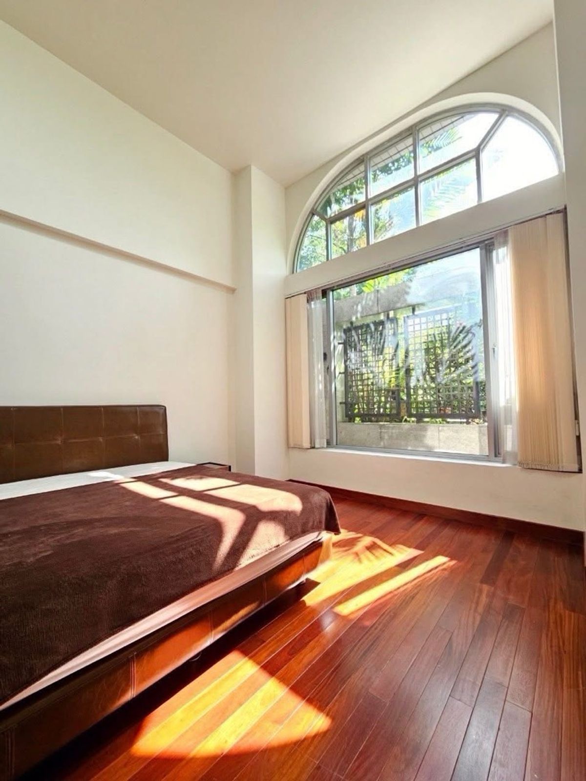 For SaleCondoWitthayu, Chidlom, Langsuan, Ploenchit : SALE CONDO ALL SEASONS MANSION AT WITTAYA (Wireless) Road Near More Embassy and Ultra Luxury Residences The Most Vibran of Bangkok