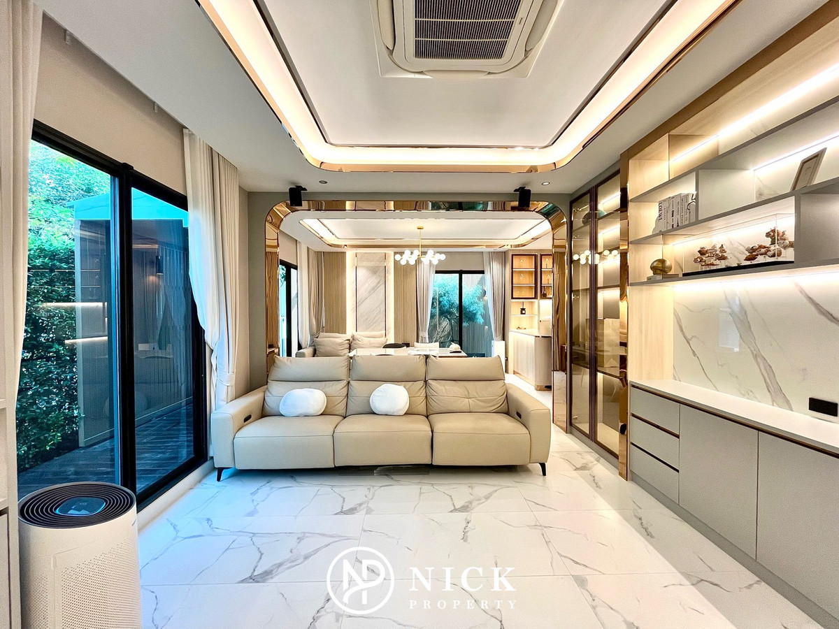 For SaleHouseRama5, Ratchapruek, Bangkruai : Bangkok Boulevard Signature Sathorn - Pinklao: Luxury Class Modern Colonnade Bangkok Boulevard Signature Luxury House behind Club House The heart of Ratchapruek The best home position in the project Beautifully decorated with special price