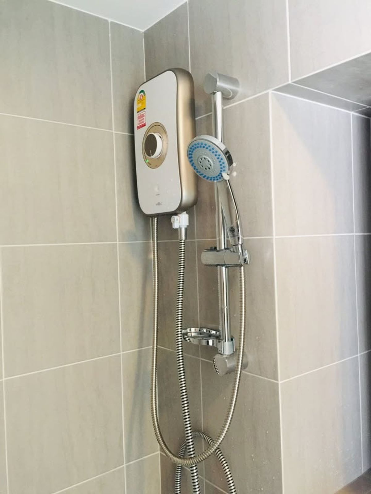 For RentCondoSamut Prakan,Samrong : For rent ✨ Kensington Sukhumvit - Theparak ✨ Fully furnished and equipped, next to the MRT