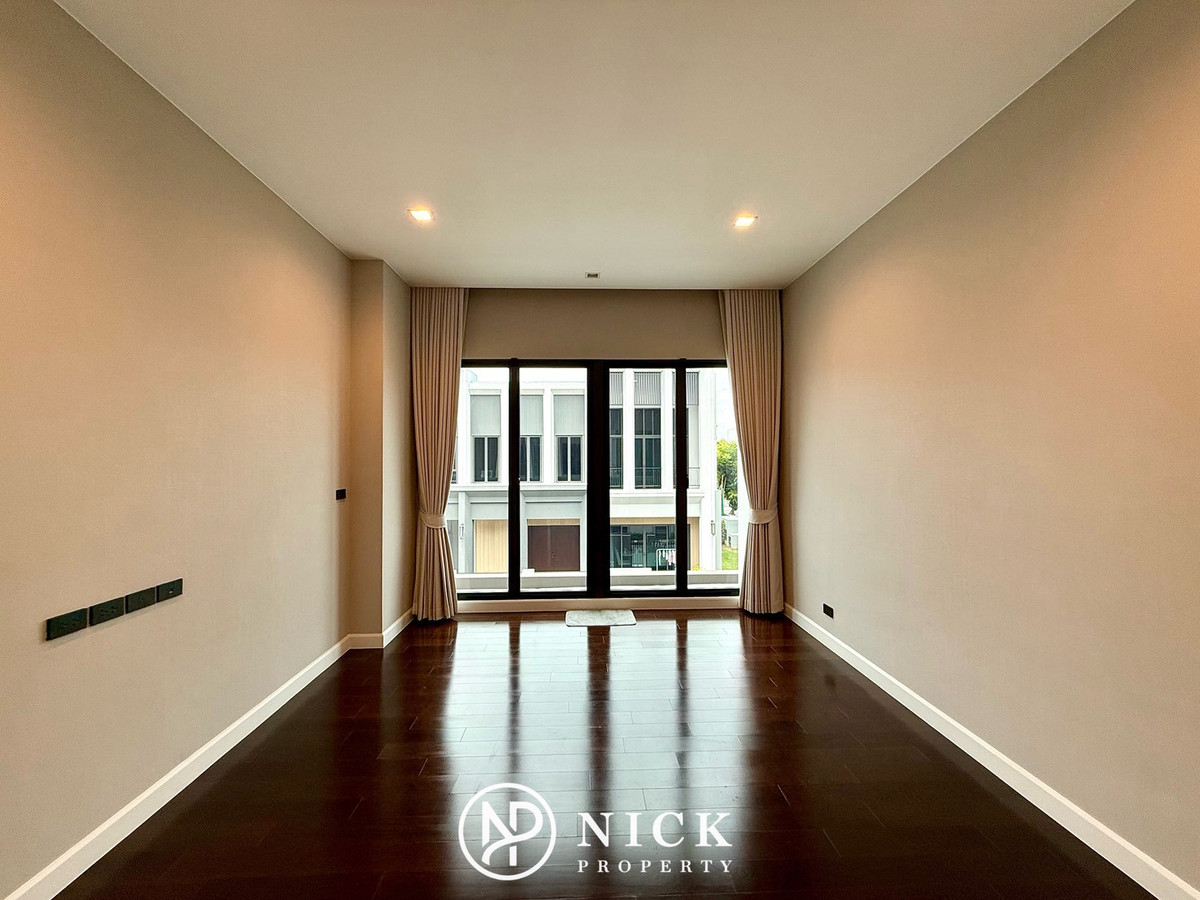 For SaleHouseRama5, Ratchapruek, Bangkruai : Bangkok Boulevard Signature Sathorn - Pinklao: Luxury Class Modern Colonnade Bangkok Boulevard Signature Luxury House behind Club House The heart of Ratchapruek The best home position in the project Beautifully decorated with special price