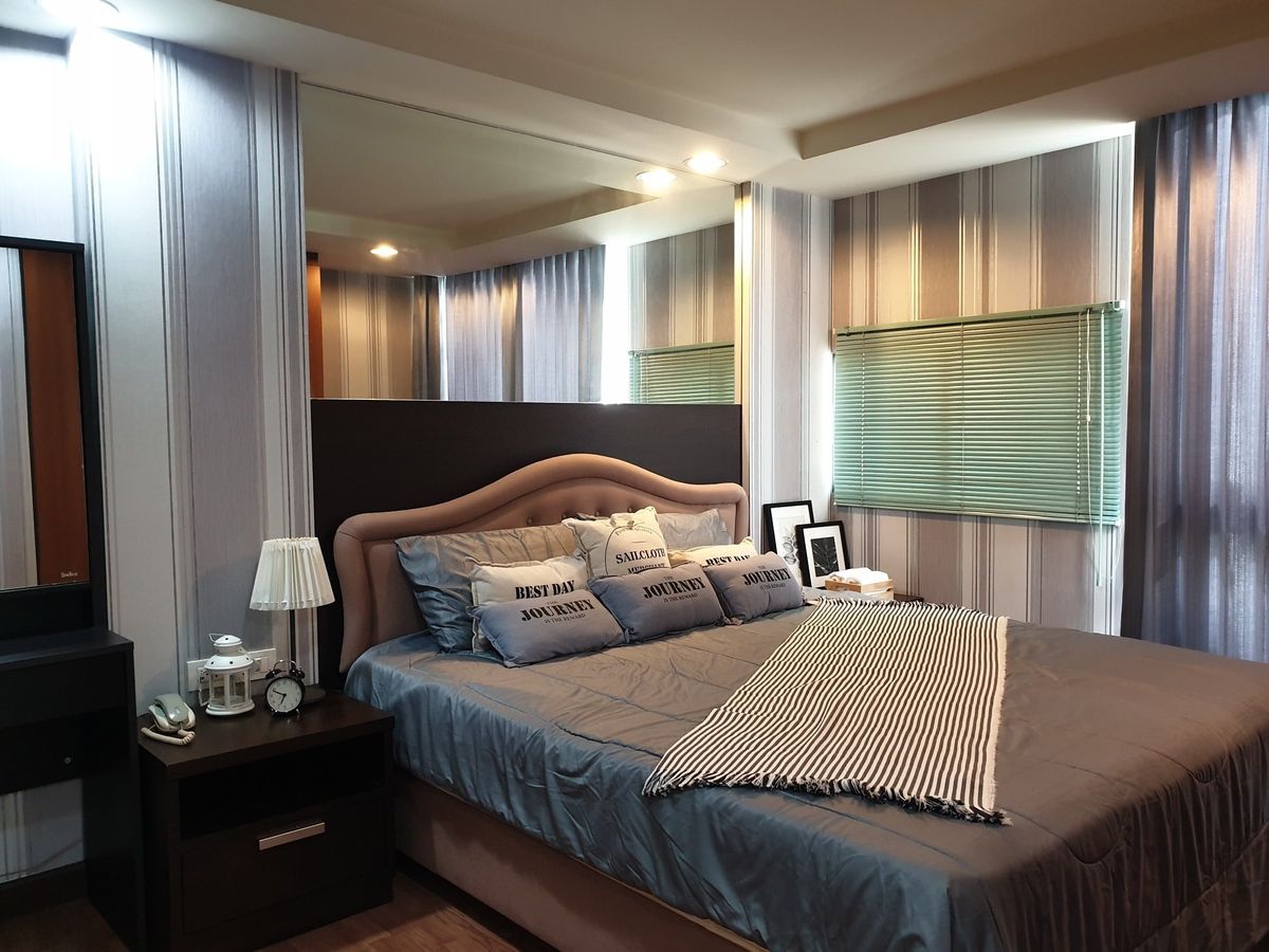 ให้เช่าคอนโดรัชดา ห้วยขวาง : RC093825 ให้เช่า Condo เฟอร์นิเจอร์ครบครัน The Kris Ratchada 17 ใกล้ MRT สุทธิสาร