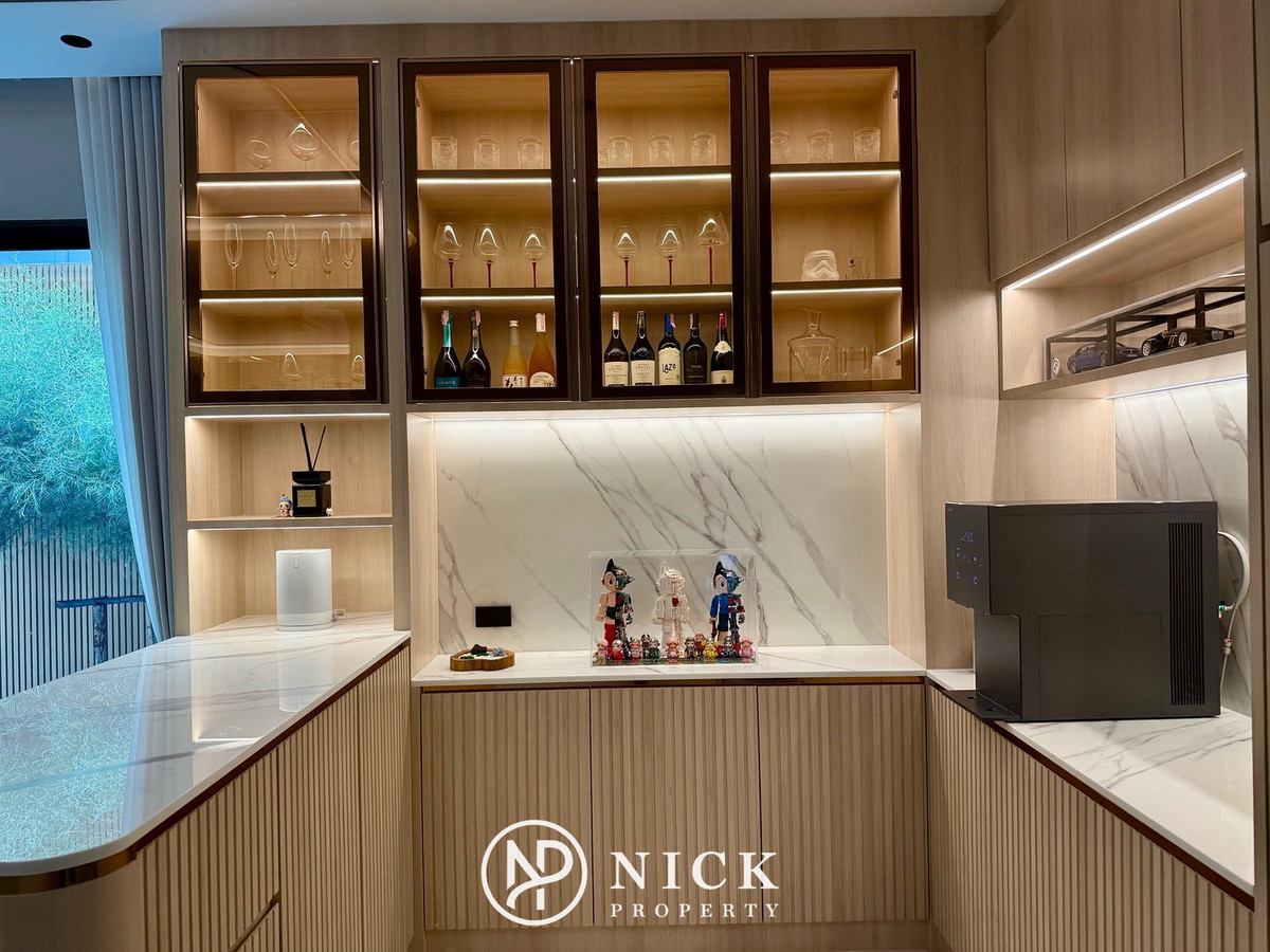 For SaleHouseRama5, Ratchapruek, Bangkruai : Bangkok Boulevard Signature Sathorn - Pinklao: Luxury Class Modern Colonnade Bangkok Boulevard Signature Luxury House behind Club House The heart of Ratchapruek The best home position in the project Beautifully decorated with special price