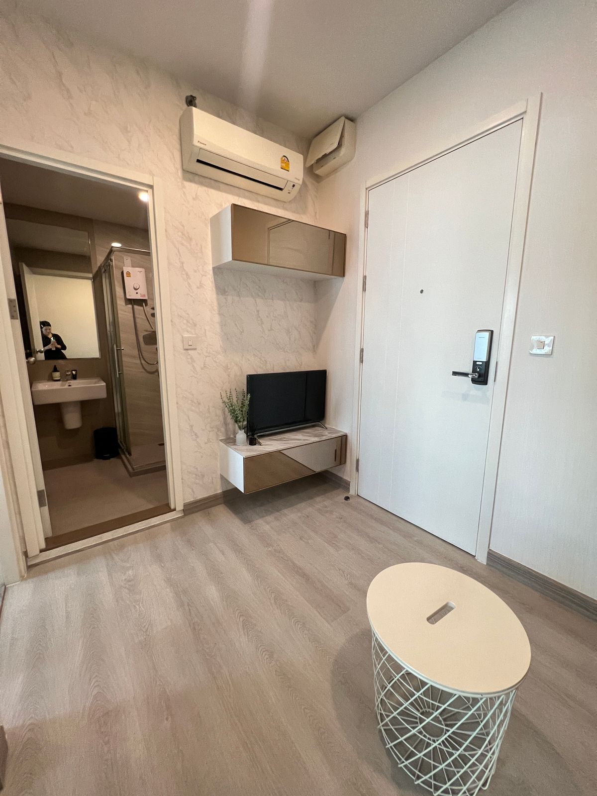 For RentCondoRama9, Petchburi, RCA : RC093625 Condo for rent at THE TREE Sukhumvit 71-Ekkamai, near the Airport Link Ramkhamhaeng and the BTS Orange Line.