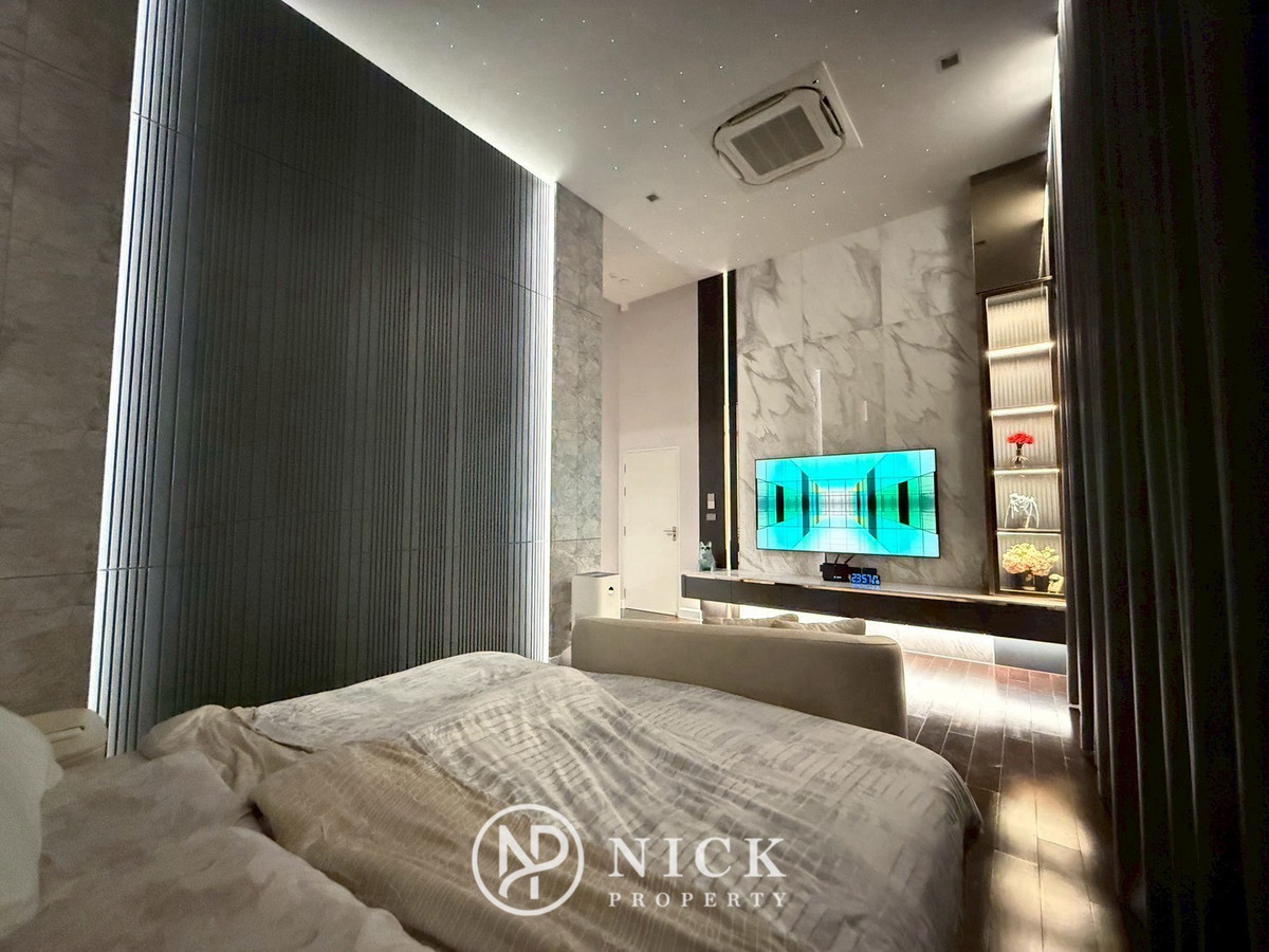 For SaleHouseRama5, Ratchapruek, Bangkruai : Bangkok Boulevard Signature Sathorn - Pinklao: Luxury Class Modern Colonnade Bangkok Boulevard Signature Luxury House behind Club House The heart of Ratchapruek The best home position in the project Beautifully decorated with special price