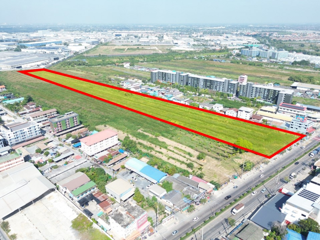 ขายที่ดินลาดกระบัง สุวรรณภูมิ : ขาย ที่ดิน ริมถนนฉลองกรุง 24 ไร่ 3 งาน 64 ตรว เหมาะทำโครงการจัดสรร CC.