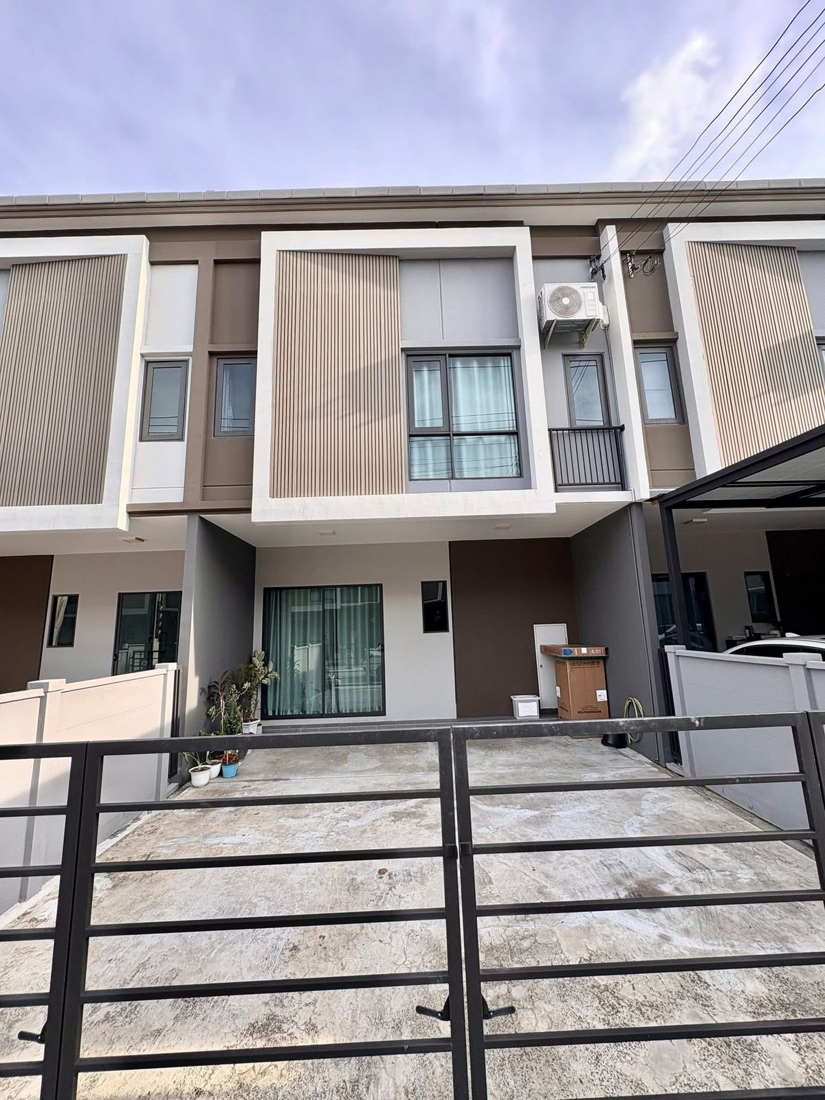 For RentTownhomePathum Thani,Rangsit, Thammasat : Townhouse for rent ✨ Grande Pleno Phahol-Vibhavadi ✨ 3 bedrooms, 2 bathrooms, next to the main road, near Don Mueang