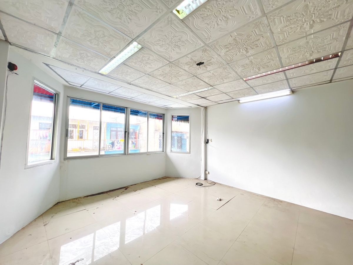 For SaleShop HouseRathburana, Suksawat : 4.5 -storey commercial building for sale, Soi Suksawat 6, Chom Thong District, Bangkok, near Na Nimit Temple