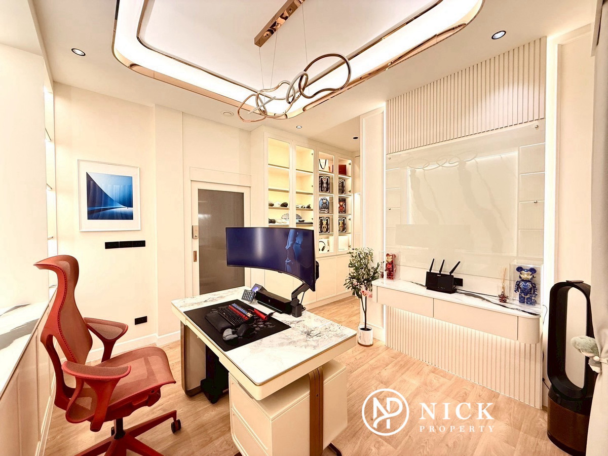 For SaleHouseRama5, Ratchapruek, Bangkruai : Bangkok Boulevard Signature Sathorn - Pinklao: Luxury Class Modern Colonnade Bangkok Boulevard Signature Luxury House behind Club House The heart of Ratchapruek The best home position in the project Beautifully decorated with special price