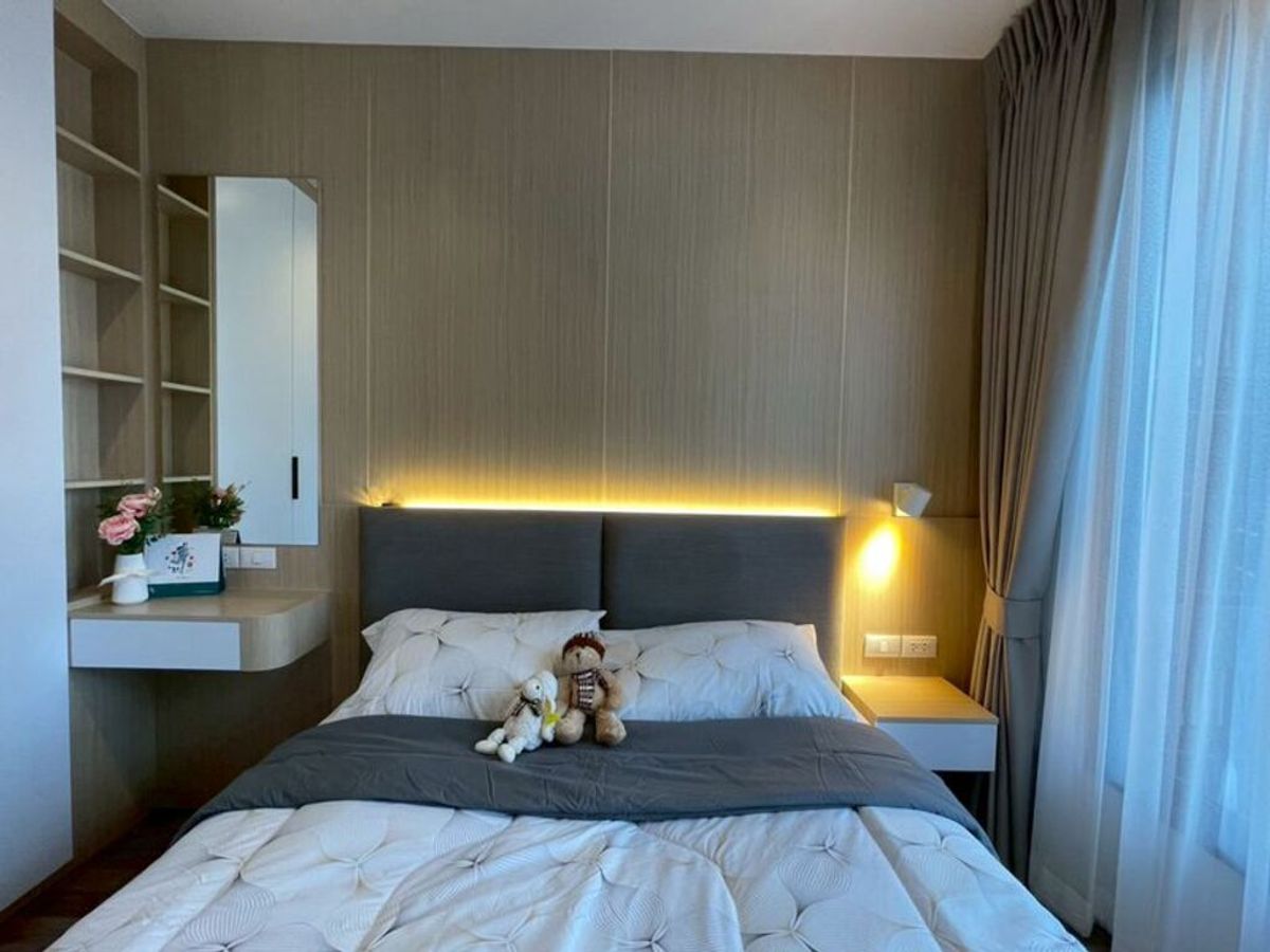 For RentCondoLadprao, Central Ladprao : For Rent Life Ladprao Valley (Corner room) (No smoking, no pets) Unit 986/375