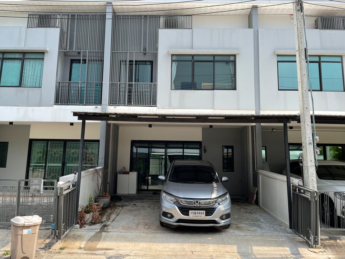 ขายทาวน์โฮมลาดกระบัง สุวรรณภูมิ : ขายทาวน์โฮม หมู่บ้านสตอรีส์ พร้อมผู้เช่า (ซอยกาญจนาภิเษก 39 หรือ ซอยกิ่งแก้ว 25/1)