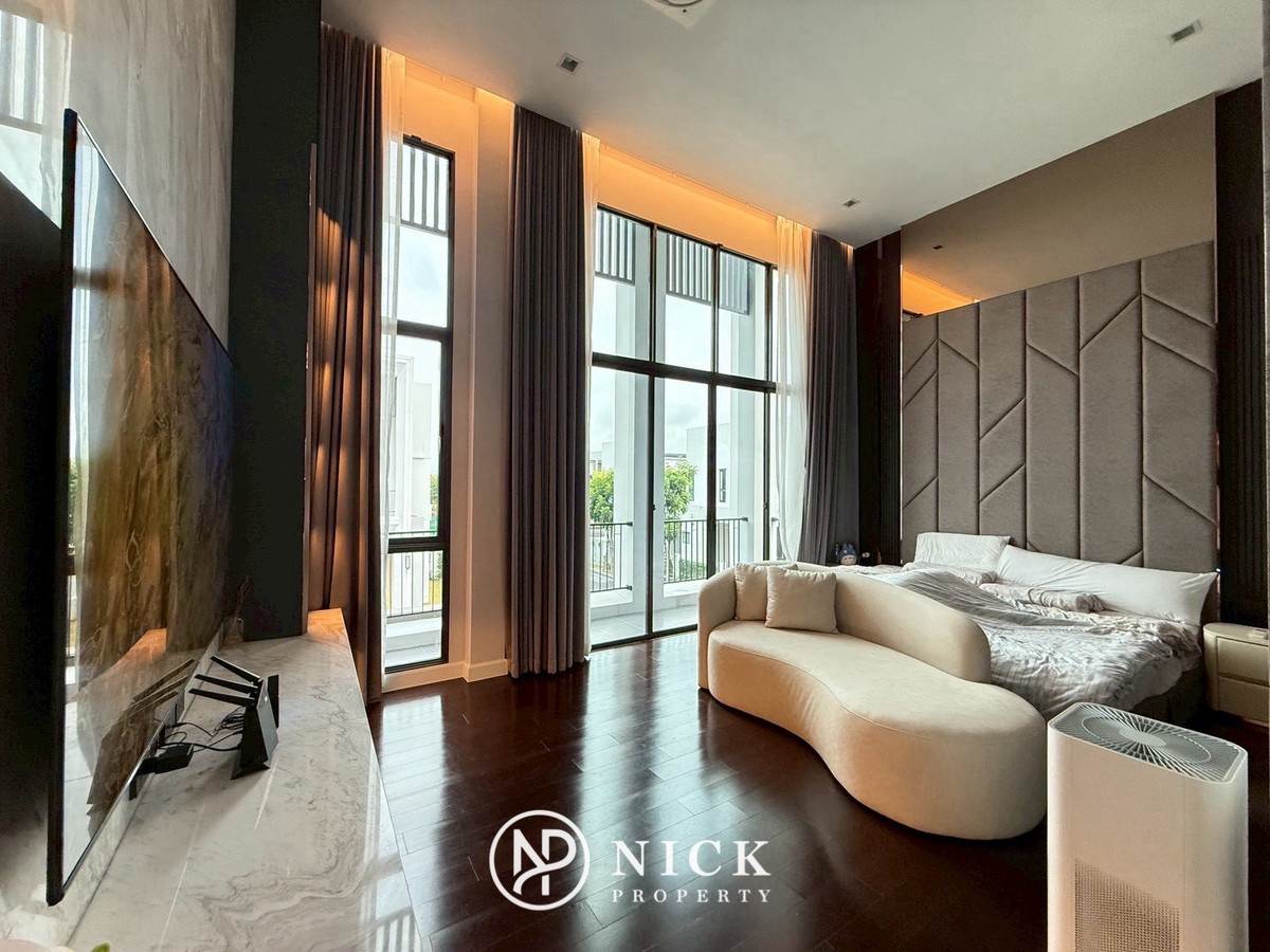 For SaleHouseRama5, Ratchapruek, Bangkruai : Bangkok Boulevard Signature Sathorn - Pinklao: Luxury Class Modern Colonnade Bangkok Boulevard Signature Luxury House behind Club House The heart of Ratchapruek The best home position in the project Beautifully decorated with special price