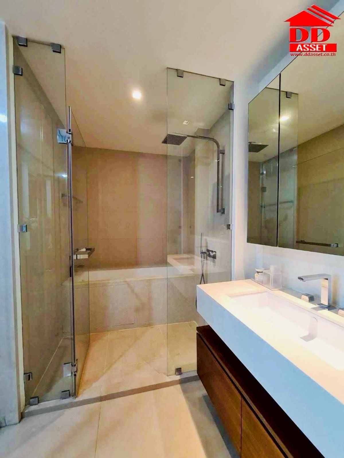 ให้เช่าคอนโดวงเวียนใหญ่ เจริญนคร : Condo For rent The River เจ้าพระยา Code : C8371