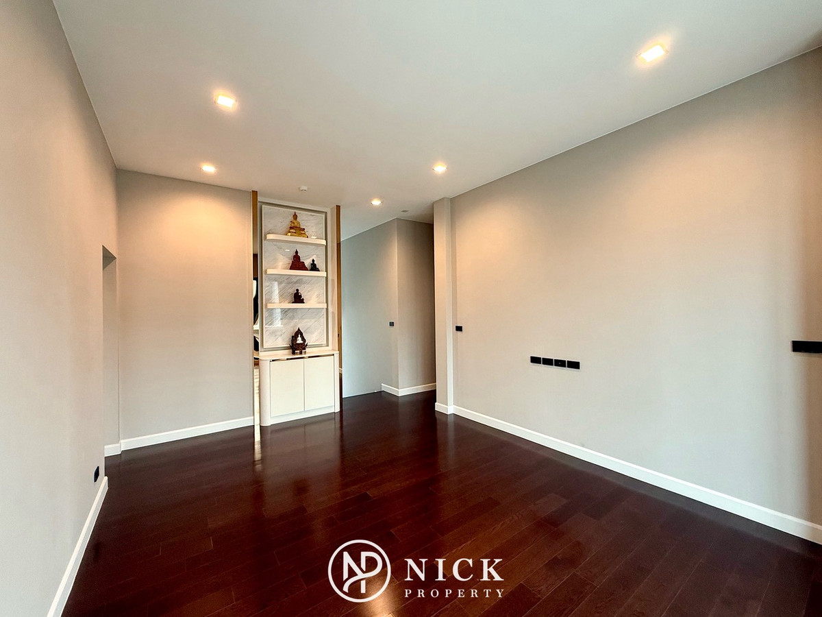 For SaleHouseRama5, Ratchapruek, Bangkruai : Bangkok Boulevard Signature Sathorn - Pinklao: Luxury Class Modern Colonnade Bangkok Boulevard Signature Luxury House behind Club House The heart of Ratchapruek The best home position in the project Beautifully decorated with special price