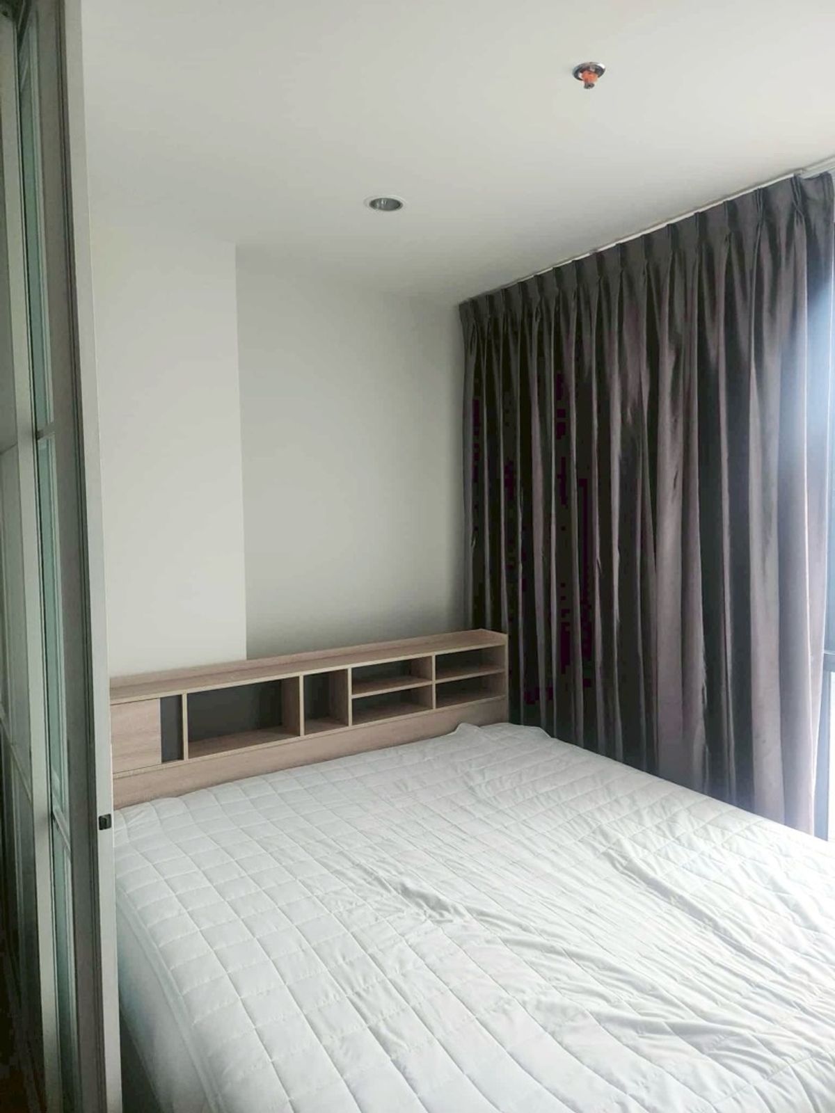 For RentCondoPinklao, Charansanitwong : @CONDOCURATOR 📍 Rent The Tree Interchange furniture There is a washing machine [PM4068]
