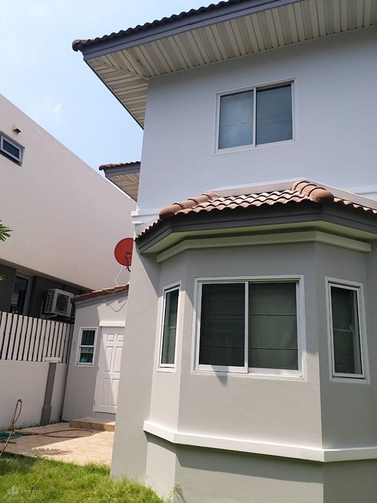 ขายบ้านสมุทรปราการ สำโรง : ขาย บ้านเดี่ยว สิรินดา พราน่า บ้านสวยขนาด 56.5 ตร.ว. 3 นอน 3 น้ำ