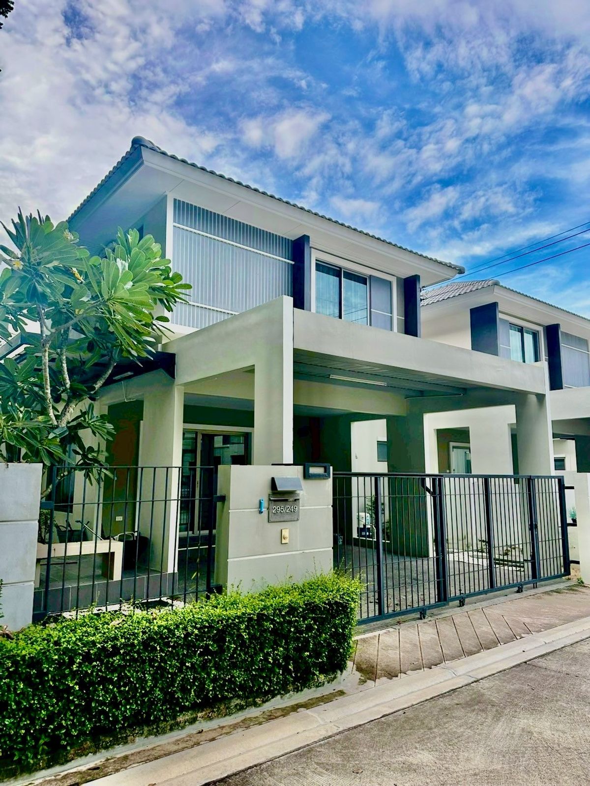 Rayong : Sell/rent 2 -story twin house, Life In the Garden - Ban Chang Rayong, 3rd floor, 3 water, 2 water, 3 air