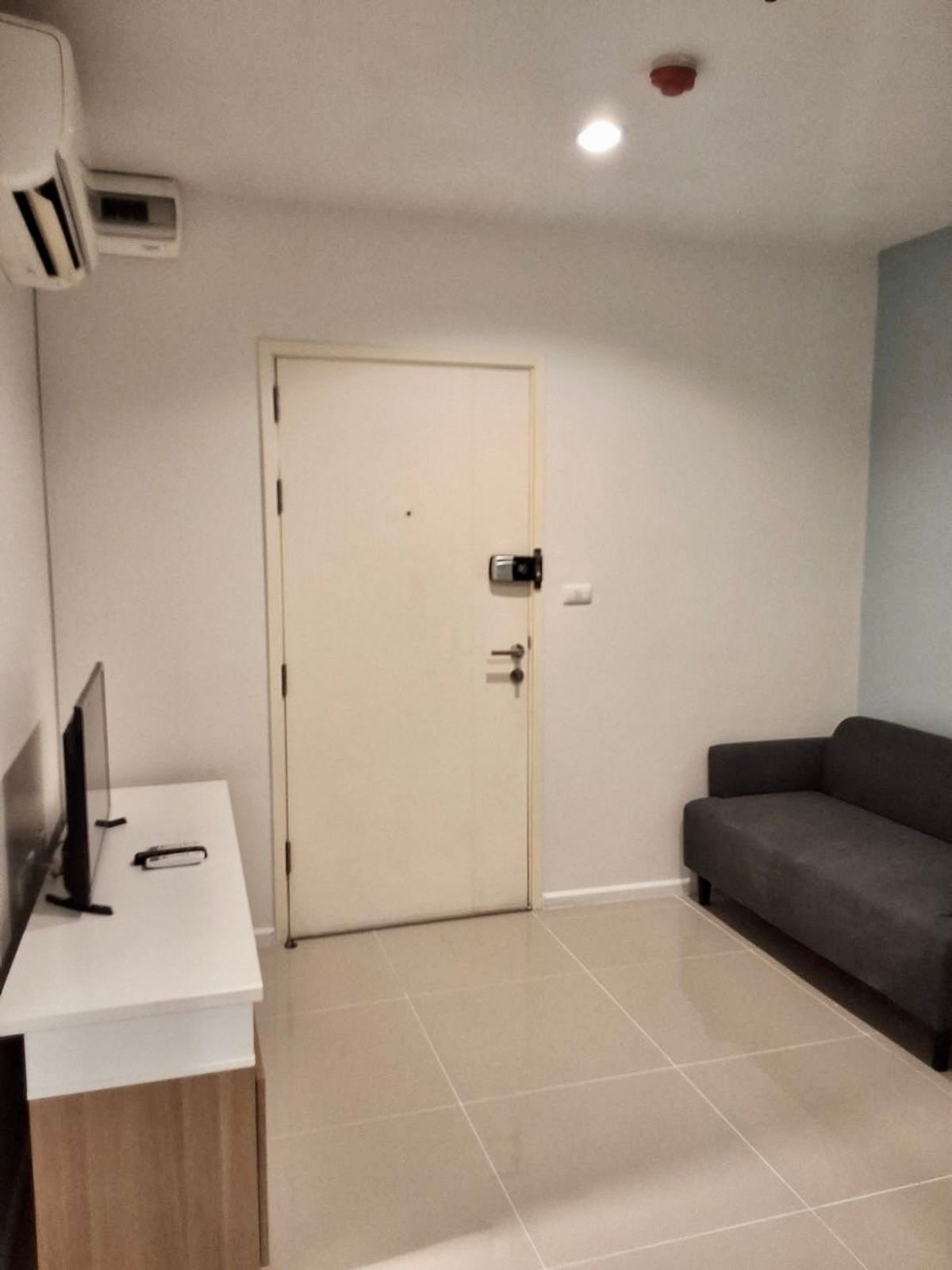 For RentCondoRama9, Petchburi, RCA : The cheapest price Aspire Rama9 -1Bedroom 1Bathroom - Fully Furnished - Only 14,500 THB/Month