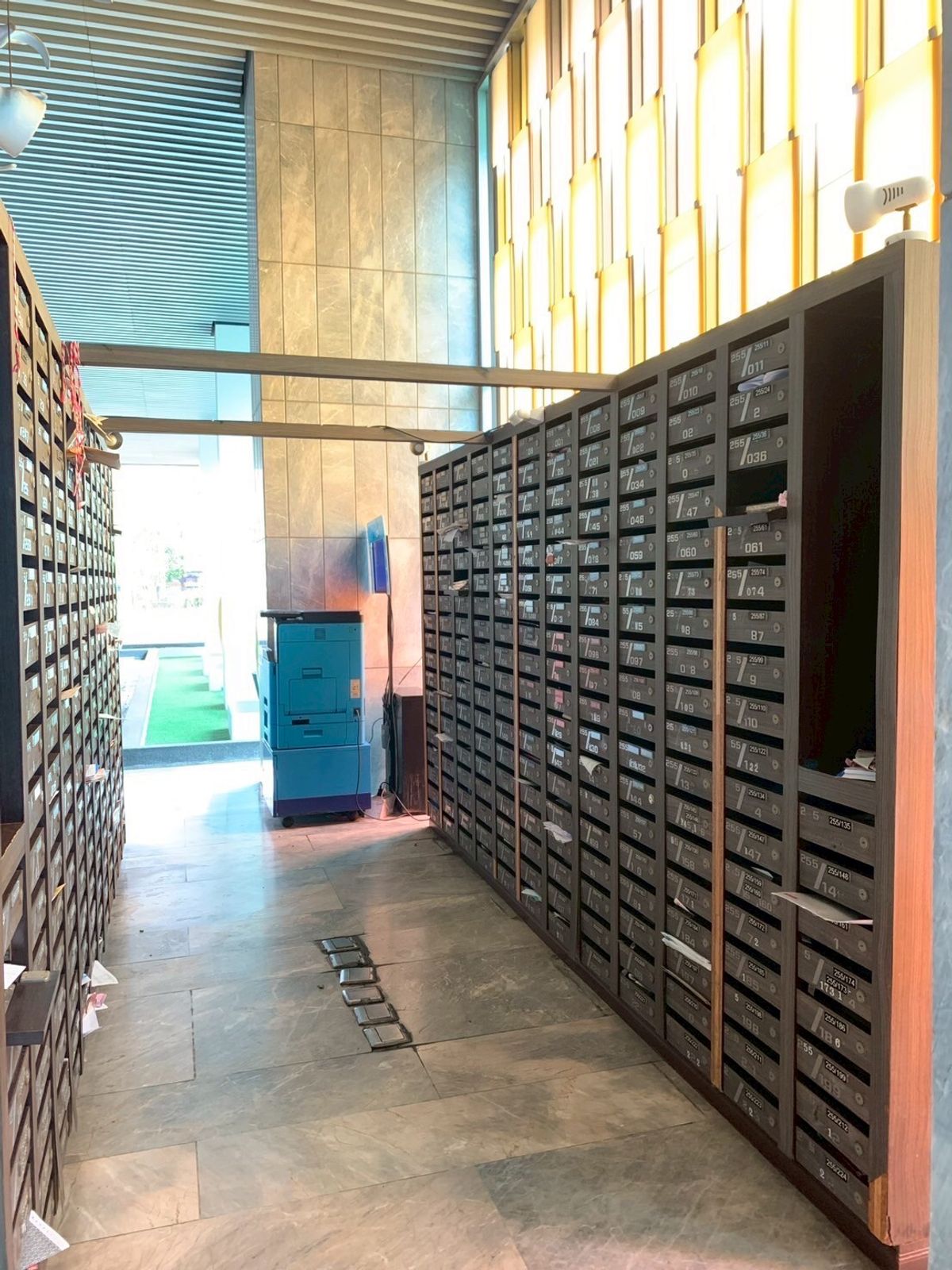 For SaleCondoSapankwai,Jatujak : Intro Yothin Condo for sale, large room 75.64 sqm. 2 bedrooms with a city view, convenient to travel in the middle of Phayathai near the train.