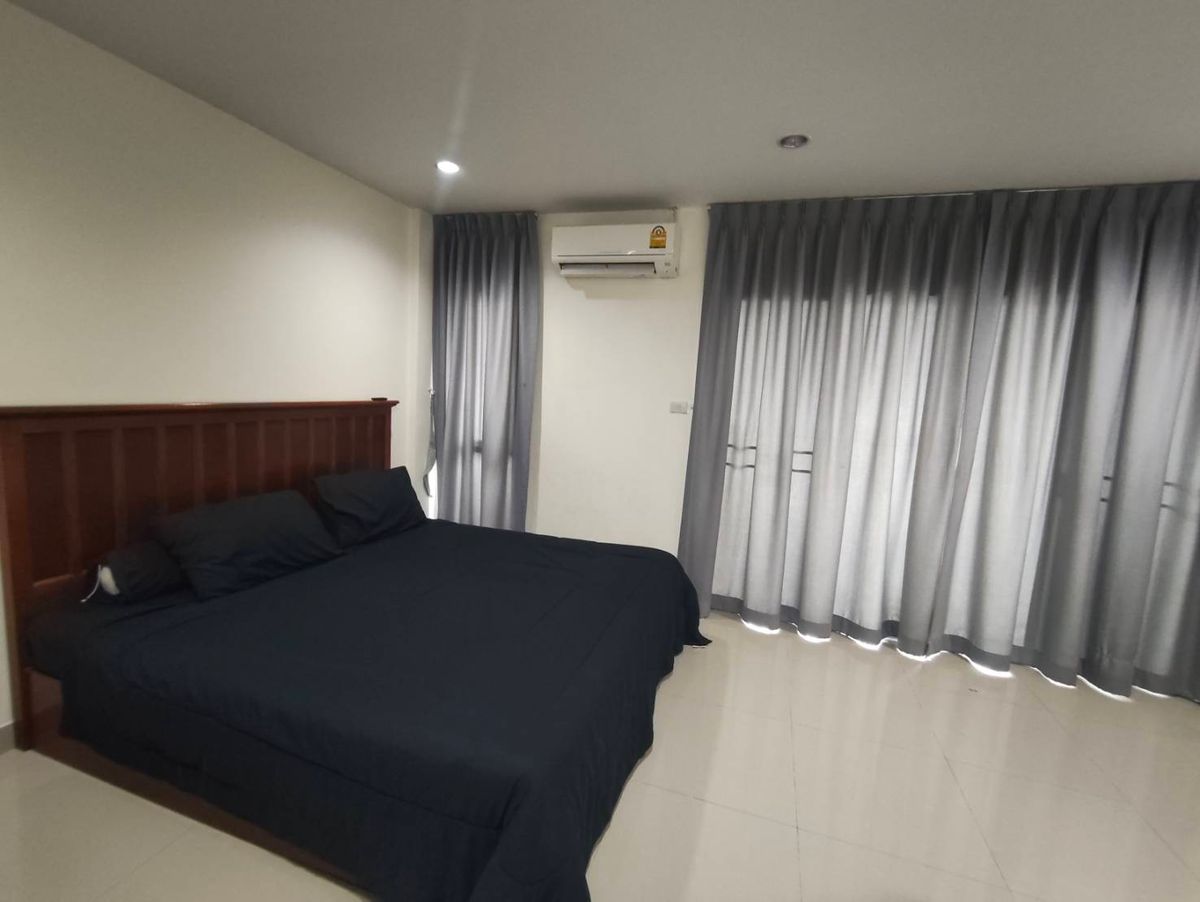 ขายทาวน์โฮมลาดพร้าว เซ็นทรัลลาดพร้าว : ขายทาวน์โฮม 3 ชั้น บ้านบดินทร์ เอ็กซ์คลูซีฟ ลาดพร้าว 112 ใกล้รถไฟฟ้าสายสีเหลือง