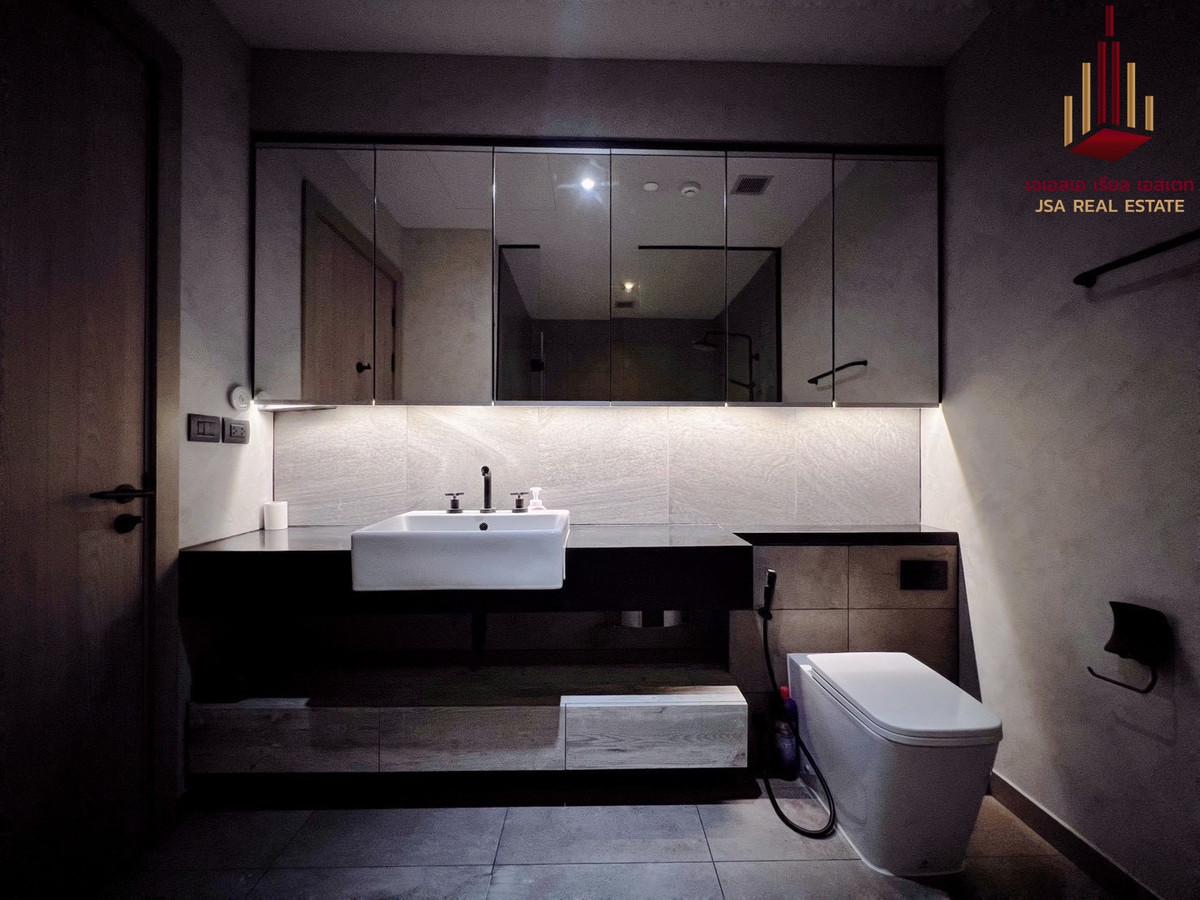 For SaleCondoSukhumvit, Asoke, Thonglor : ✨ For Sale: The Lofts Asoke Condo ✨ 💰 ONLY 7,800,000 THB