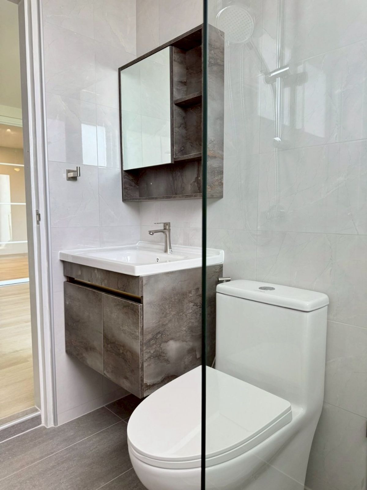 For SaleCondoPattanakan, Srinakarin : Supalai Park Srinakarin Condo for sale, near Sri Udom Line