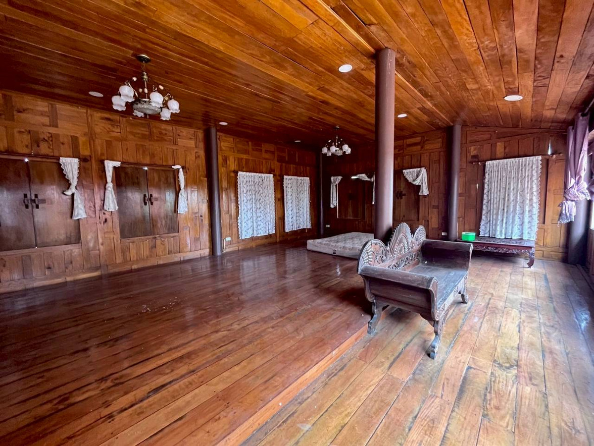 ขายบ้านกาญจนบุรี : ขายบ้านพักตากอากาศกาญจนบุรี 5 ไร่ เลาขวัญ วิวเขา บรรยากาศสงบ บ้านไม้สักกึ่งปูน พร้อมเข้าอยู่