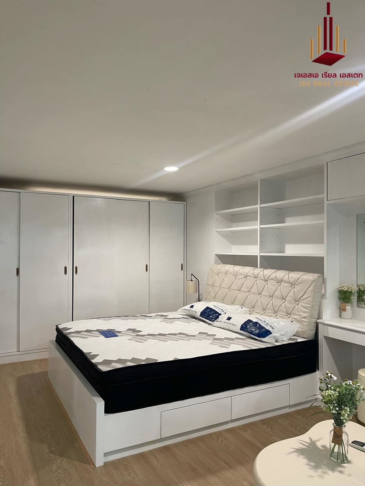 ให้เช่าคอนโดสีลม ศาลาแดง บางรัก : ✨ For Rent: Diamond Tower ✨ Only 32,000 THB/month 💰