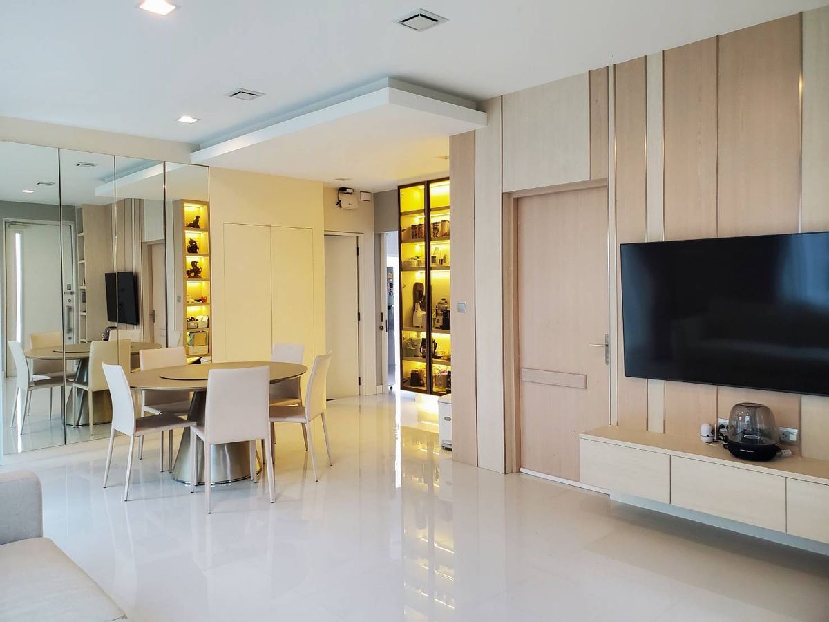 ขายบ้านลาดกระบัง สุวรรณภูมิ : ขายบ้านเดี่ยว 2 ชั้น หมู่บ้านมัณฑนา มอเตอร์เวย์-กรุงเทพกรีฑาตัดใหม่ ลาดกระบัง กรุงเทพ