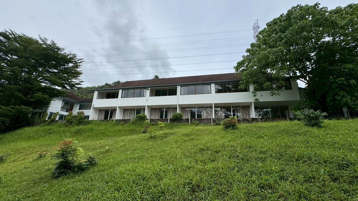 For SaleHotel&Apartment BusinessPhuket : Sell ​​Ananda Place Resort, Ko Kaew, Mueang District, Phuket Province, with another 1 rai of empty land, a total area of ​​more than 2 and a half rai.