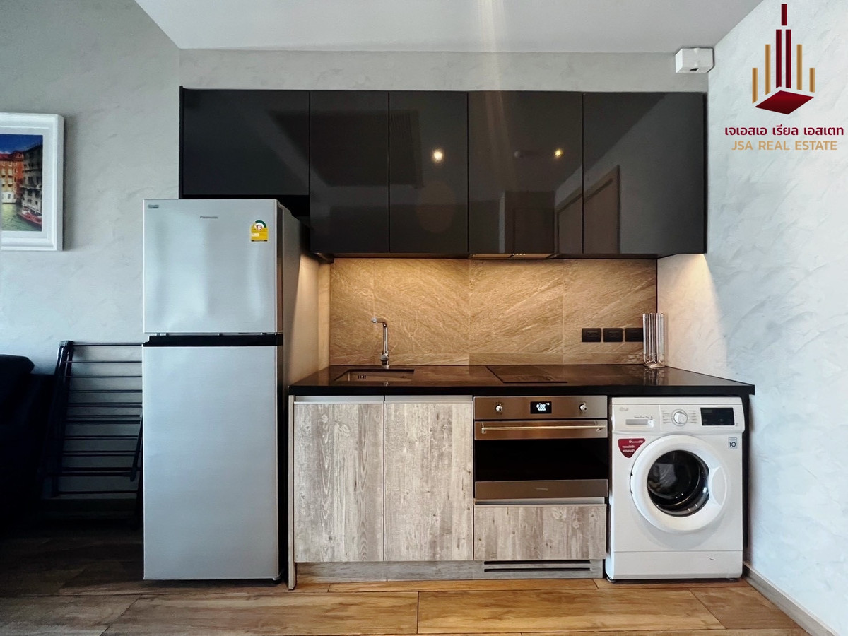 For SaleCondoSukhumvit, Asoke, Thonglor : ✨ For Sale: The Lofts Asoke Condo ✨ 💰 ONLY 7,800,000 THB