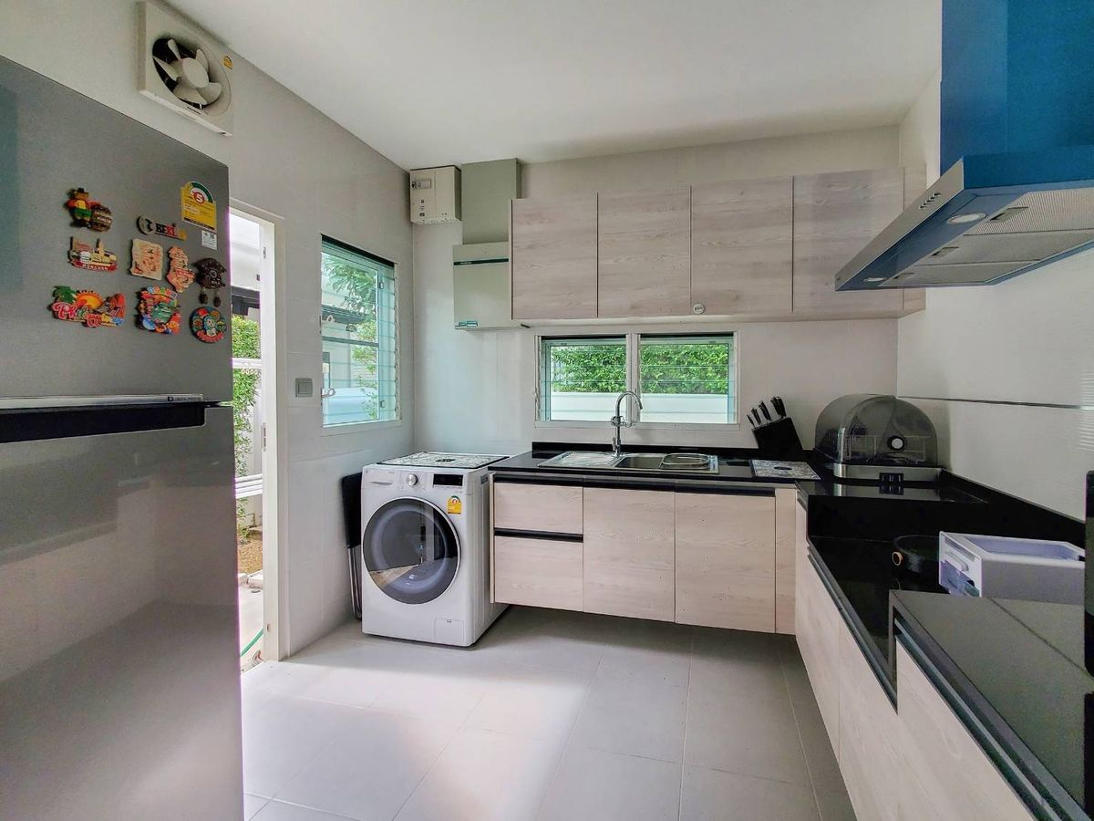 ขายบ้านลาดกระบัง สุวรรณภูมิ : ขายบ้านเดี่ยว 2 ชั้น หมู่บ้านมัณฑนา มอเตอร์เวย์-กรุงเทพกรีฑาตัดใหม่ ลาดกระบัง กรุงเทพ