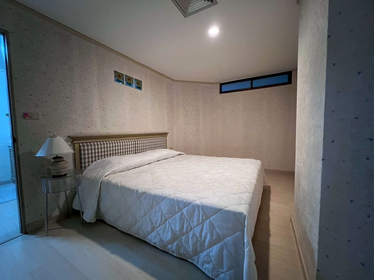 For SaleCondoCha-am Phetchaburi : Sea view condo for sale Baan Cha -am Project, Cha -am, 7th floor, 67 sq.m., by the sea, ready for a special price!
