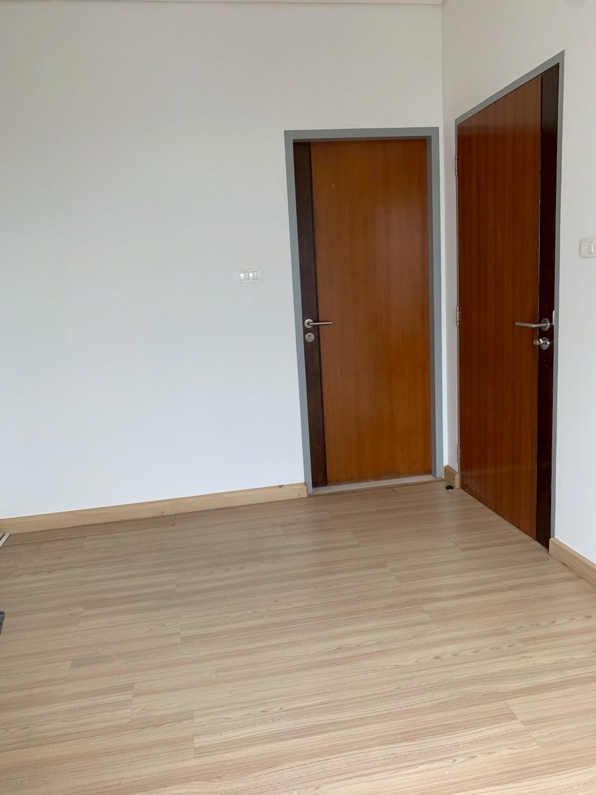 For SaleCondoSapankwai,Jatujak : Intro Yothin Condo for sale, large room 75.64 sqm. 2 bedrooms with a city view, convenient to travel in the middle of Phayathai near the train.