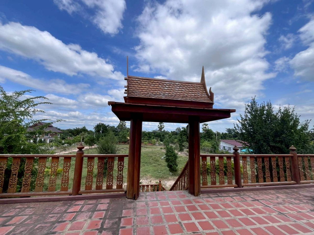 ขายบ้านกาญจนบุรี : ขายบ้านพักตากอากาศกาญจนบุรี 5 ไร่ เลาขวัญ วิวเขา บรรยากาศสงบ บ้านไม้สักกึ่งปูน พร้อมเข้าอยู่