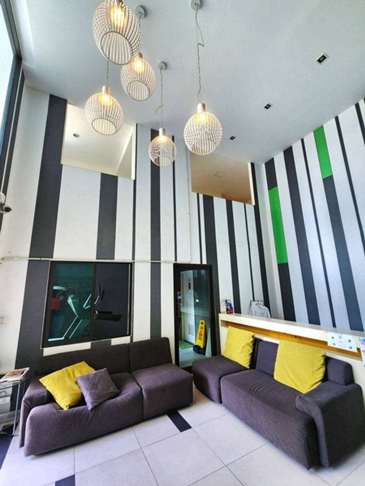 ขายคอนโดอ่อนนุช อุดมสุข : ขาย 2-Bed ห้องมุม วิวสระ สไตล์รีสอร์ท ICondo สุขุมวิท 103 อุดมสุข