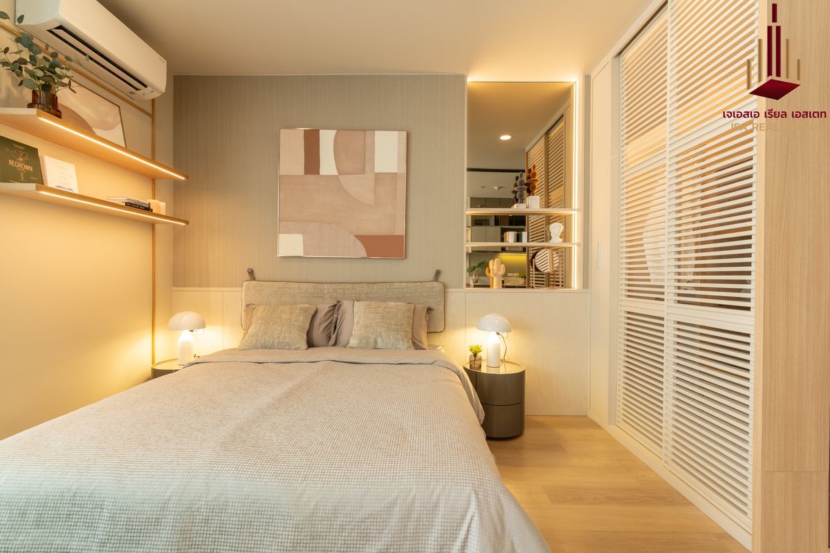 ขายคอนโดสาทร นราธิวาส : ✨ For Sale: The Issara Sathorn Condo ✨  💰 Only 11,580,000 THB