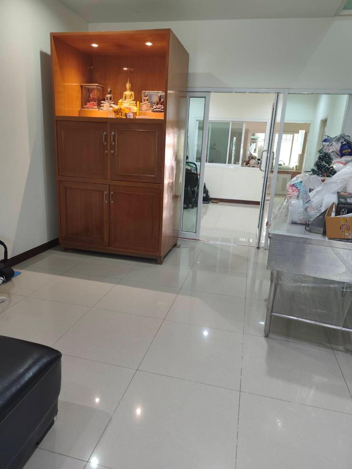 ขายทาวน์โฮมลาดพร้าว เซ็นทรัลลาดพร้าว : ขายทาวน์โฮม 3 ชั้น บ้านบดินทร์ เอ็กซ์คลูซีฟ ลาดพร้าว 112 ใกล้รถไฟฟ้าสายสีเหลือง