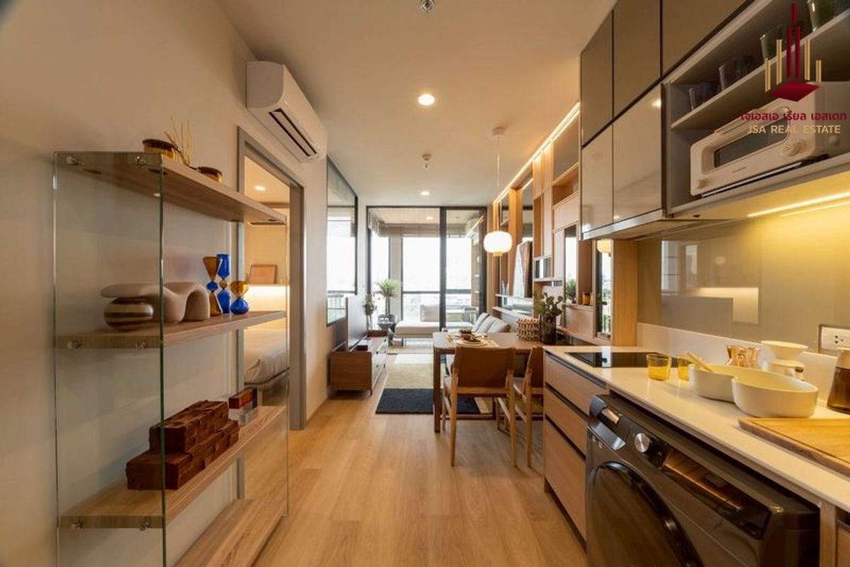 For SaleCondoSathorn, Narathiwat : ✨ For Sale: The Issara Sathorn Condo ✨ 💰 ONLY 7,460,000 THB