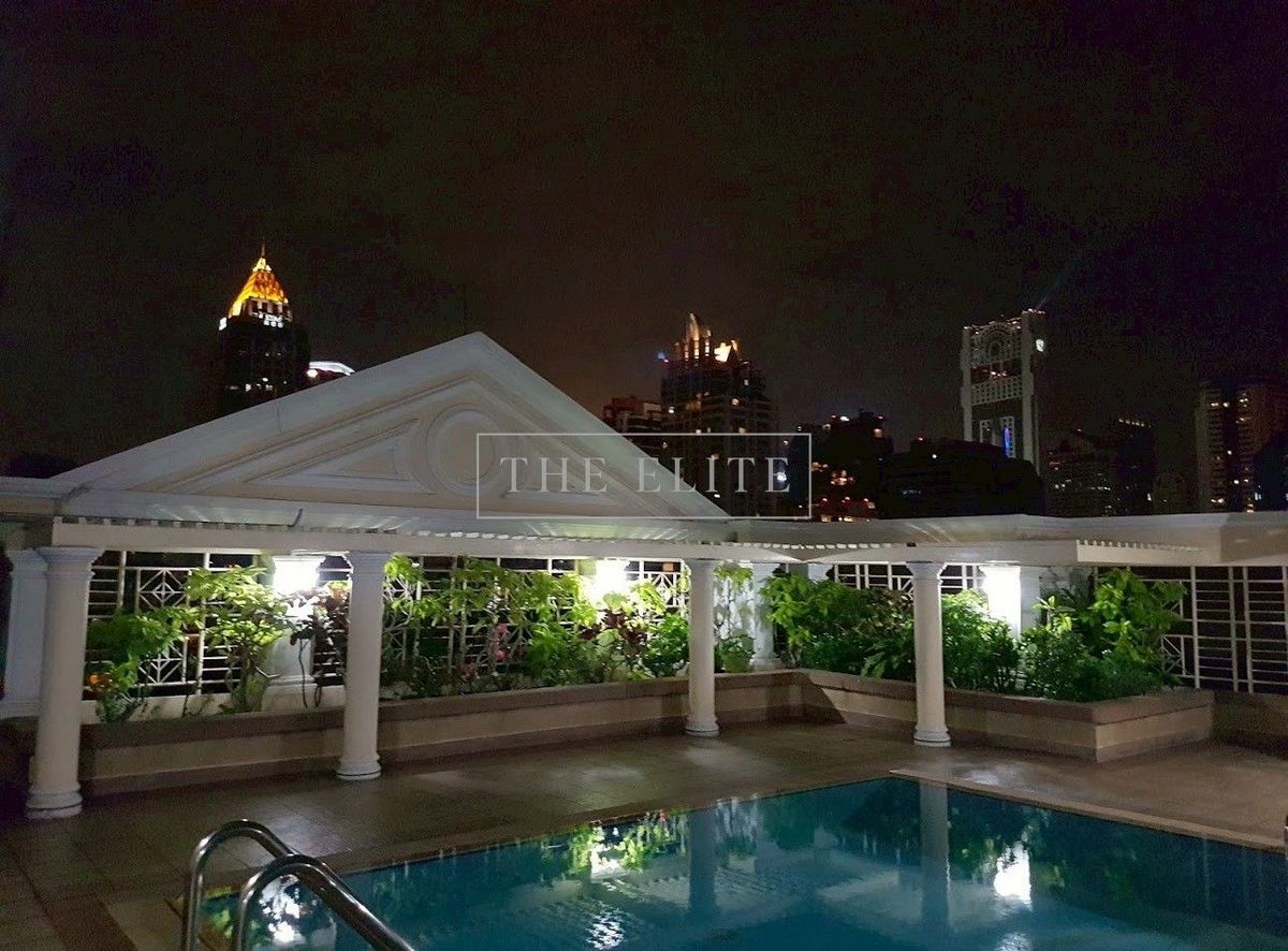 For RentCondoSilom, Saladaeng, Bangrak : ✨ Big condo in the heart of Sathorn-Silom Anyone looking for a rental room, dont miss it 💯