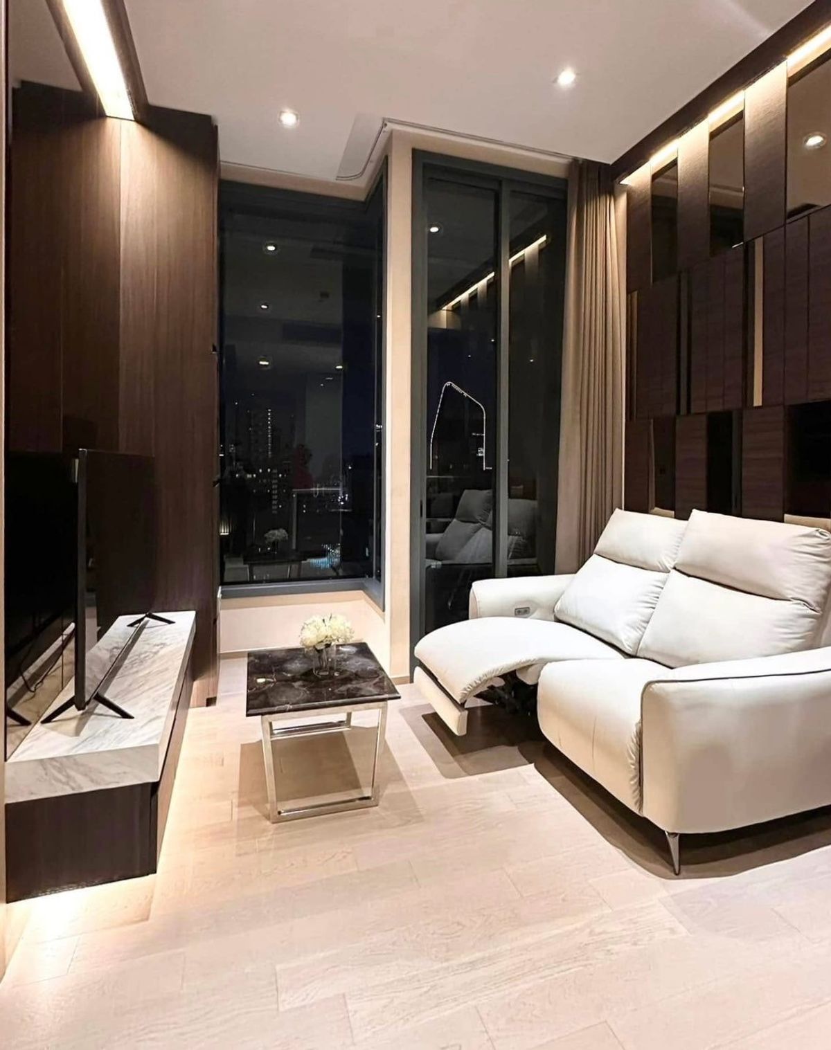 ให้เช่าคอนโดสุขุมวิท อโศก ทองหล่อ : 🌿 ✨  The Esse Asoke ✨🌿 1 Bed 1 Bath, Rental 35,000 Baht 