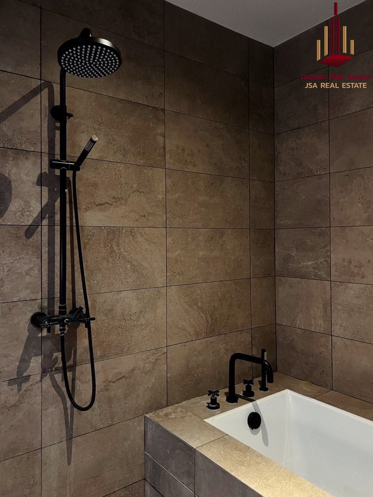 For SaleCondoSukhumvit, Asoke, Thonglor : ✨ For Sale: The Lofts Asoke Condo ✨ 💰 ONLY 7,800,000 THB