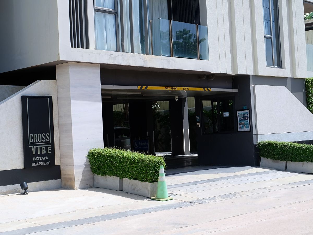 CondoPattaya, Bangsaen, Chonburi : Sell/rent a Condo, Pattaya by the sea, Amnian, Cross VIBE Pattaya Seaphere