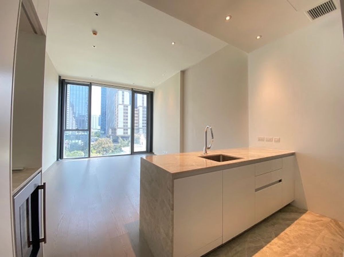 For RentCondoWitthayu, Chidlom, Langsuan, Ploenchit : +++ Urgent rent +++ SCOPE LANGSUAN *** 1 bedroom, 85 sq.m., no furniture Ready to move in !!!