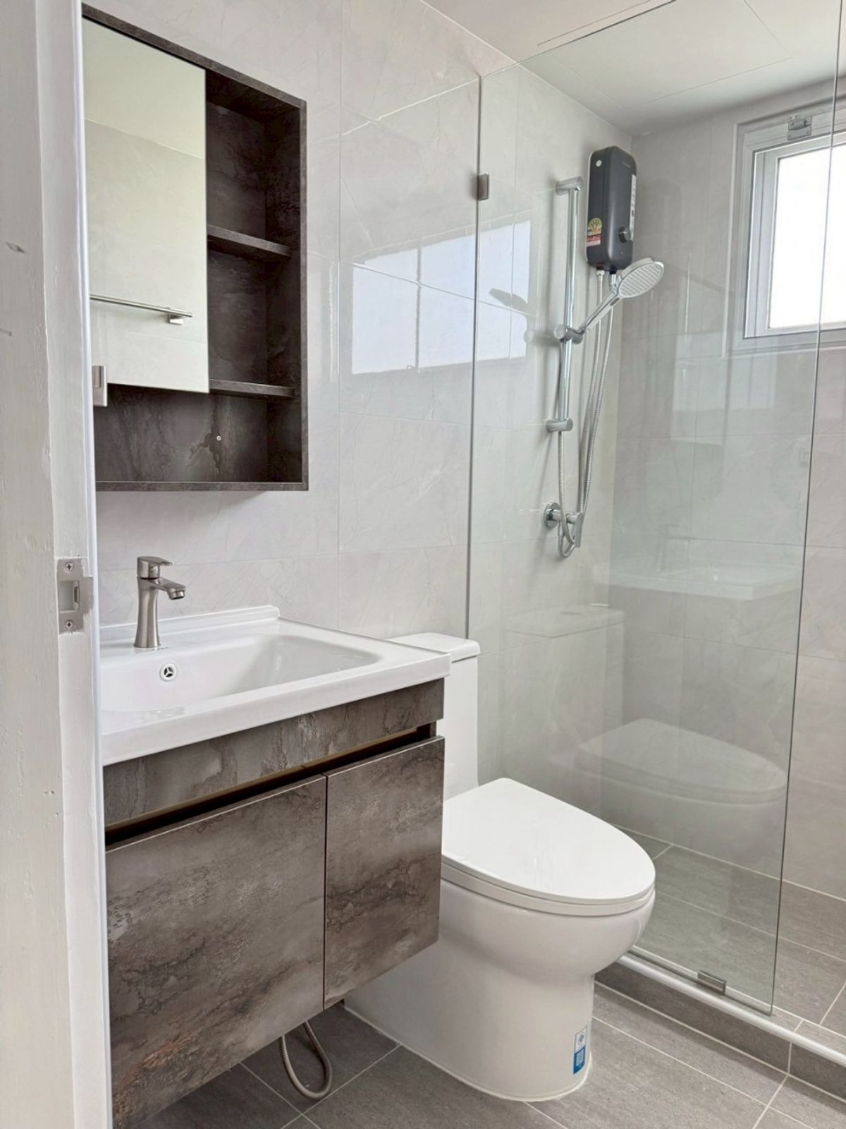 For SaleCondoPattanakan, Srinakarin : Supalai Park Srinakarin Condo for sale, near Sri Udom Line