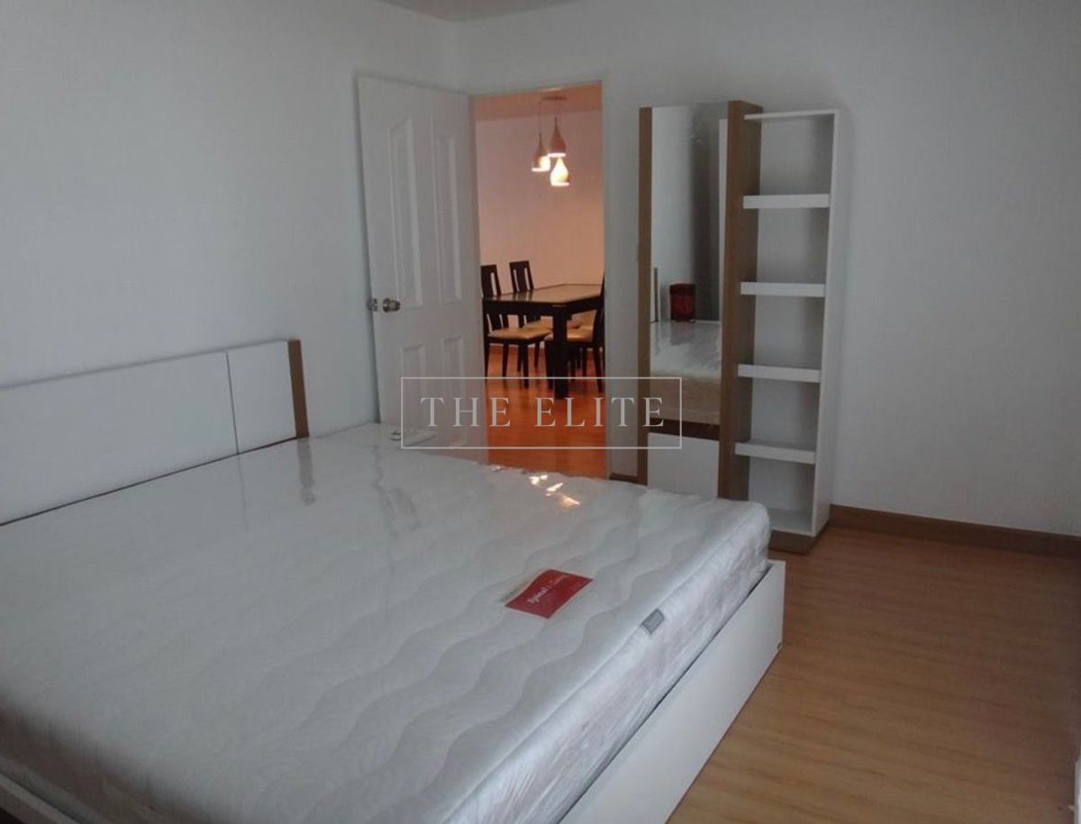 For RentCondoSilom, Saladaeng, Bangrak : ✨ Big condo in the heart of Sathorn-Silom Anyone looking for a rental room, dont miss it 💯