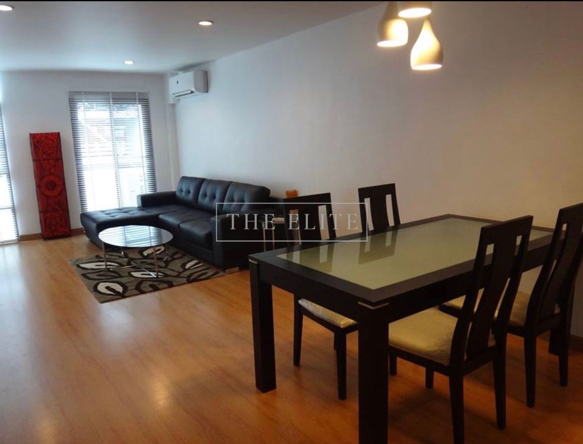 For RentCondoSilom, Saladaeng, Bangrak : ✨ Big condo in the heart of Sathorn-Silom Anyone looking for a rental room, dont miss it 💯