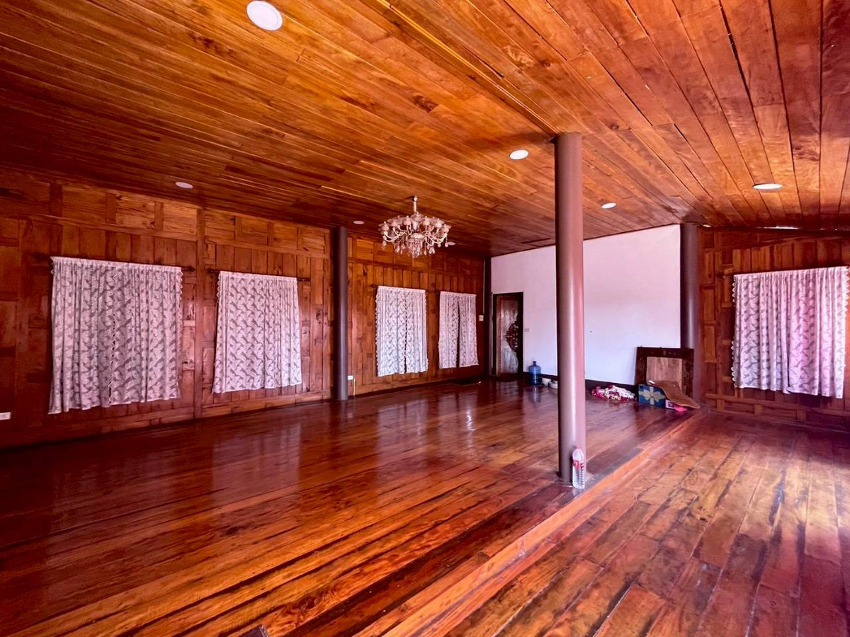 ขายบ้านกาญจนบุรี : ขายบ้านพักตากอากาศกาญจนบุรี 5 ไร่ เลาขวัญ วิวเขา บรรยากาศสงบ บ้านไม้สักกึ่งปูน พร้อมเข้าอยู่