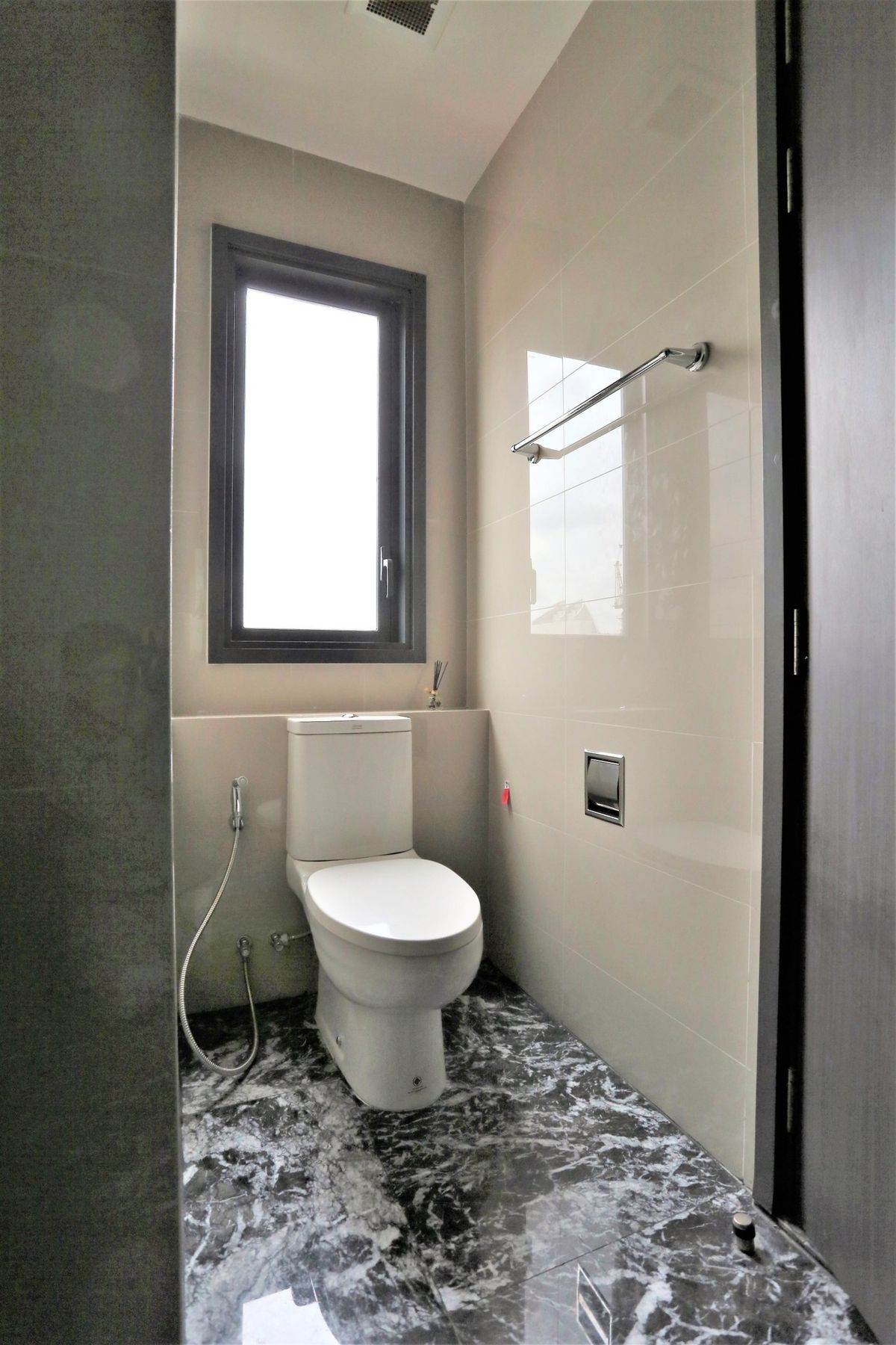 For SaleCondoSukhumvit, Asoke, Thonglor : FQ Condo for sale EDGE Sukhumvit 23 Price 9,500,000 baht [JZSR250910]